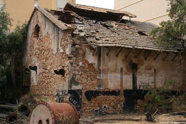 El edificio principal de la fábrica 3