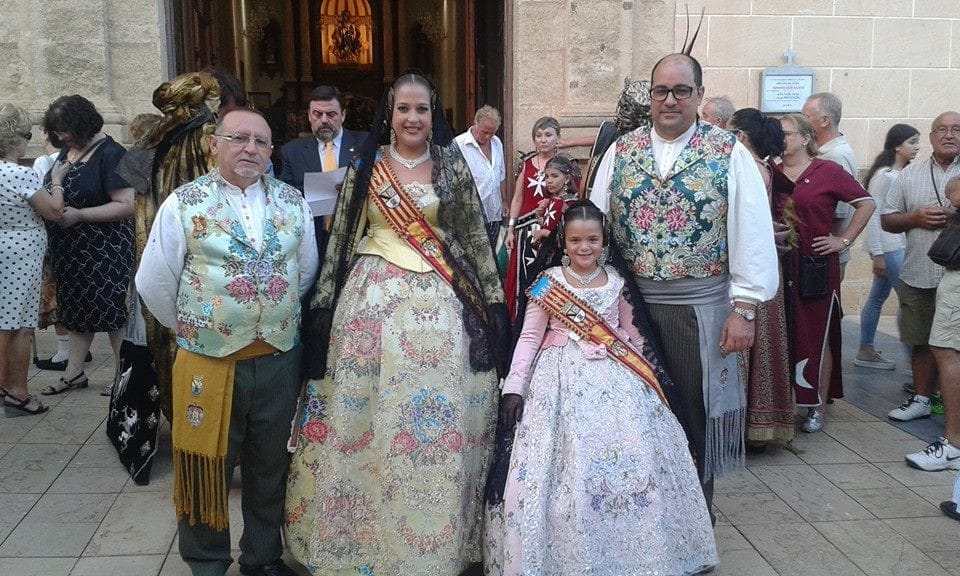 Las Falleras Mayores de Dénia tuvieron una amplia agenda de actos 3 En la procesión de Sant Roc