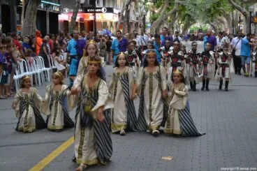 Escuadra de niñas de Creuats