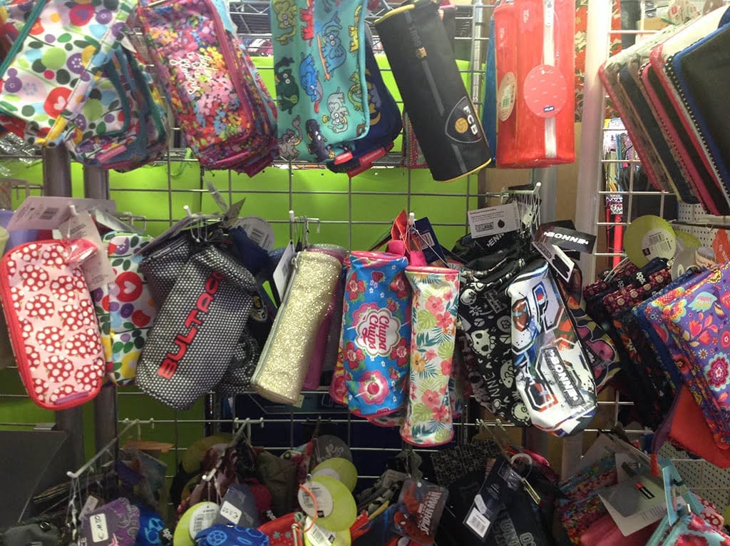 Estuches Papelería Delta