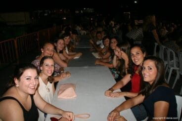 Falleras Mayores en la cena de asociaciones