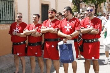 Las distintas filás visitan a los capitanes 2