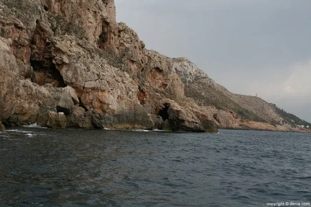 Los enormes acantilados