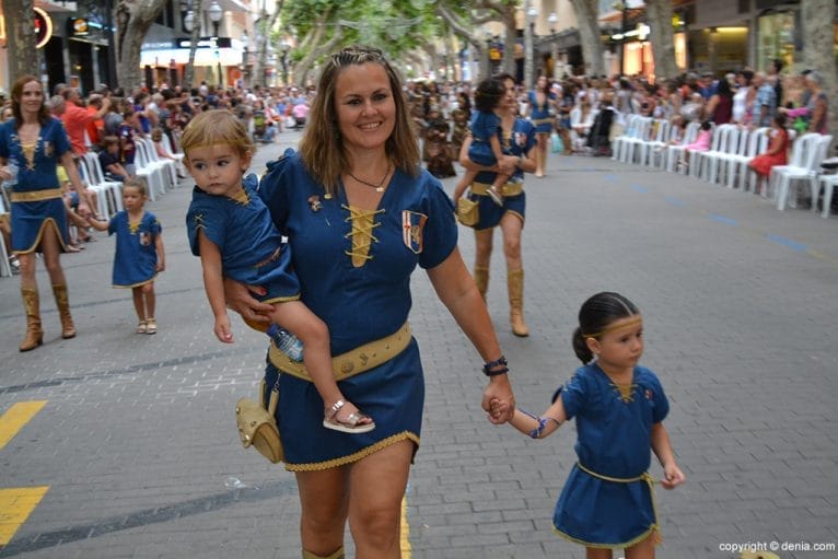 Niñas de la filá Almogavers