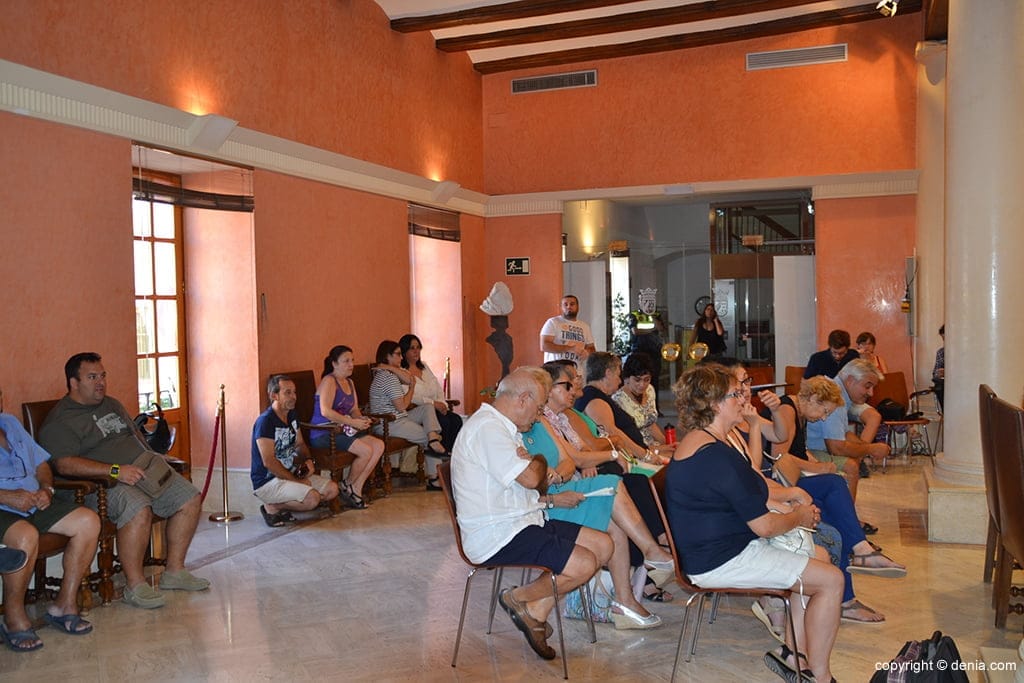 Público en el pleno