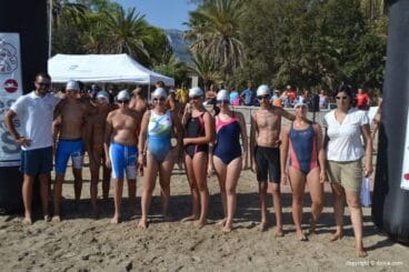 Salida de cadetes e infantiles de la Travesía a nado de Dénia