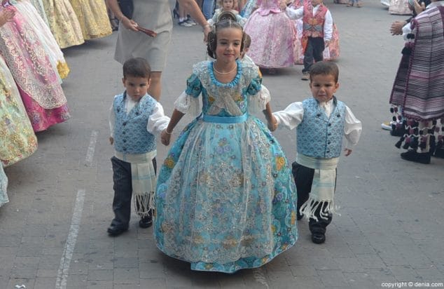 04 Presentación Infantil París Pedrera 2016 Llegada de la comisión