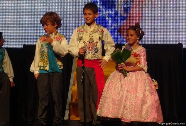 17 Presentación Infantil París Pedrera 2016 Comisión infantil