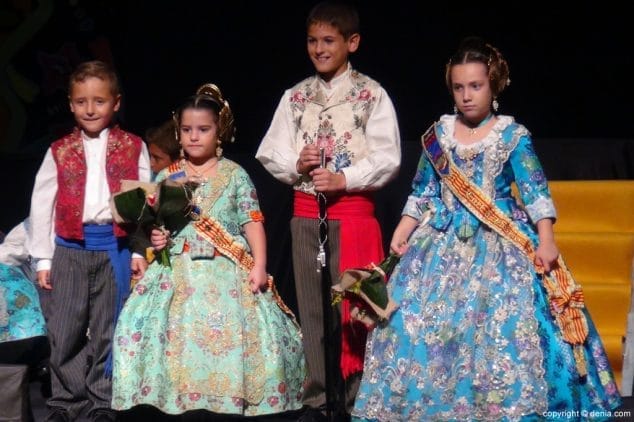 19 Presentación Infantil París Pedrera 2016 Comisión infantil