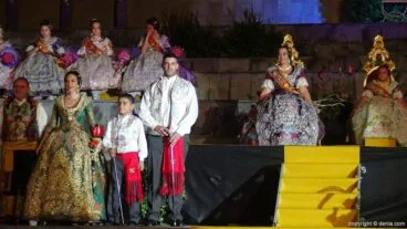 Presentación Falleras Mayores de Dénia 2016 – Falla Camp Roig