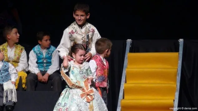 21 Presentación Infantil París Pedrera 2016 Comisión infantil