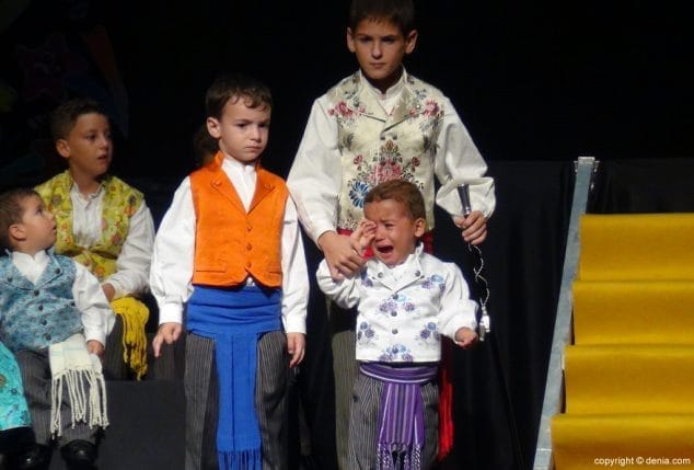 22 Presentación Infantil París Pedrera 2016 Comisión infantil