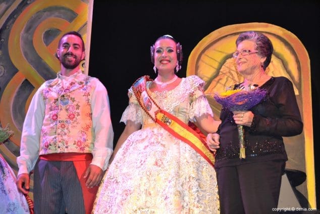 24 Presentación París Pedrera 2016 Imposición de banda