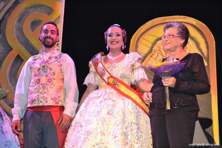 Presentación París Pedrera 2016 - Imposición de banda