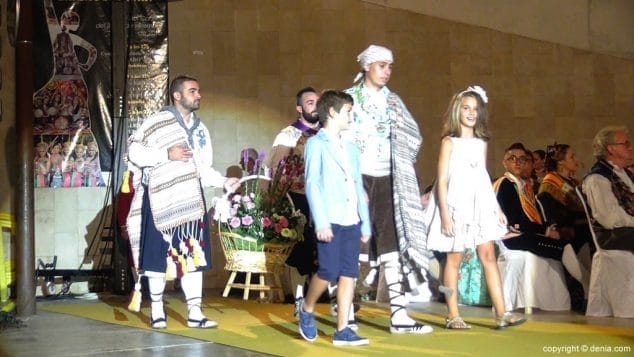 33 Presentación Falleras Mayores de Dénia 2016 Falla Port Rotes