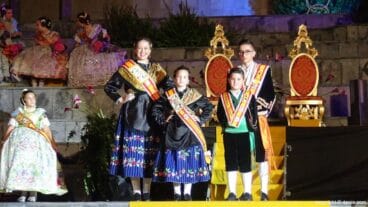 Presentación Falleras Mayores de Dénia 2016 – Federación de peñas de la fiesta de la Vendimia de Jumilla