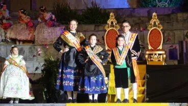 Presentación Falleras Mayores de Dénia 2016 – Federación de peñas de la fiesta de la Vendimia de Jumilla