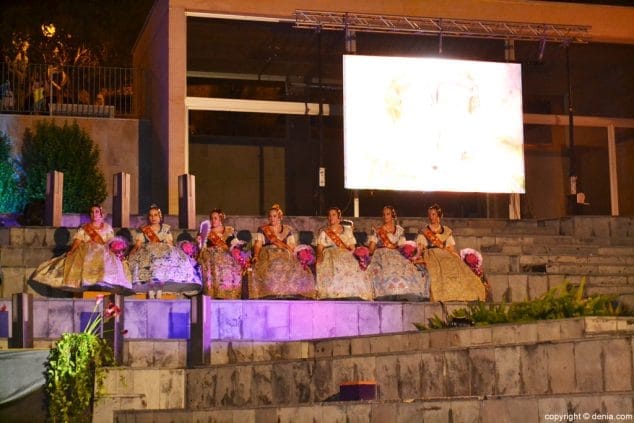 45 Presentación Falleras Mayores de Dénia 2016 Corte de honor de Marina