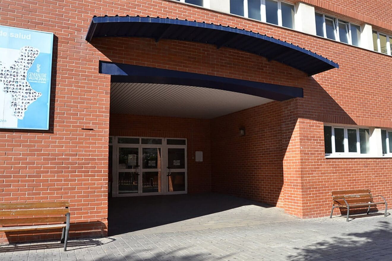 Acceso al centro de Joan Fuster