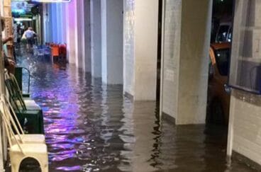 Bajos de la Explanada Cervantes