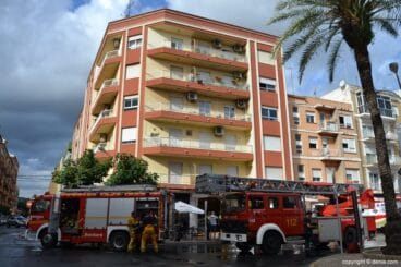 Bloque de viviendas afectado por el incendio