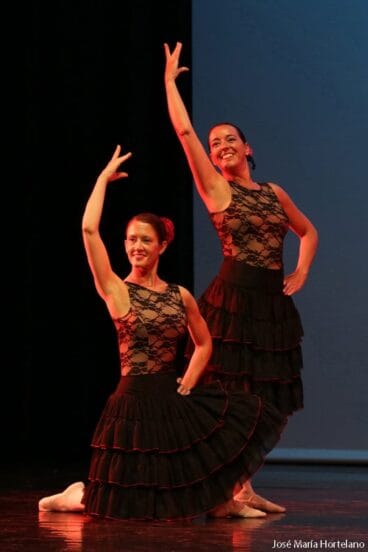 Clases adultos Escola de Dansa Mª Ángeles Signes