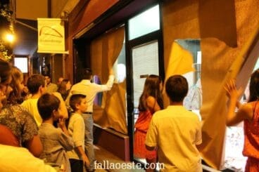 Descubrimiento de los escaparates de la falla Oeste