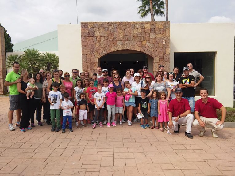 Sundays with the family - participants in the La sella golf course