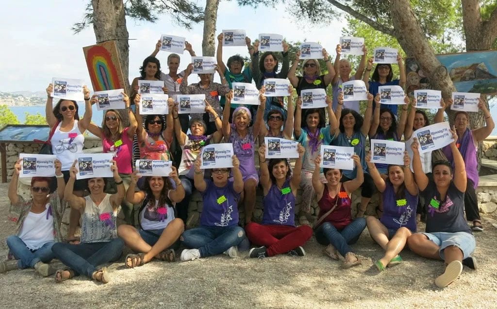 Colectivos feministas de la comarca participarán en una marcha contra la violencia machista en Madrid 1 Encuentro de colectivos feministas de la Marina Alta