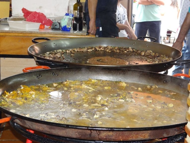 Fideua de foie en la falla oeste