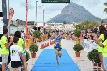 Gonzalo Durá dedicando su llegada a su hija