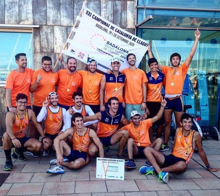 Juan y Miguel Pina con sus compañeros de Badalona