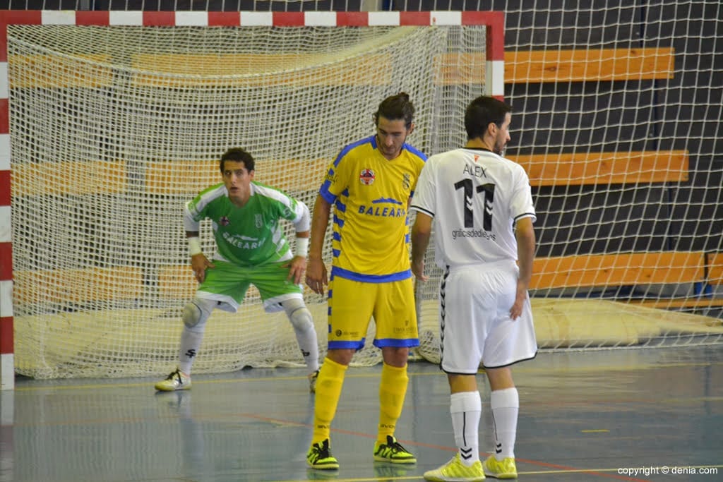Llinares defendiendo
