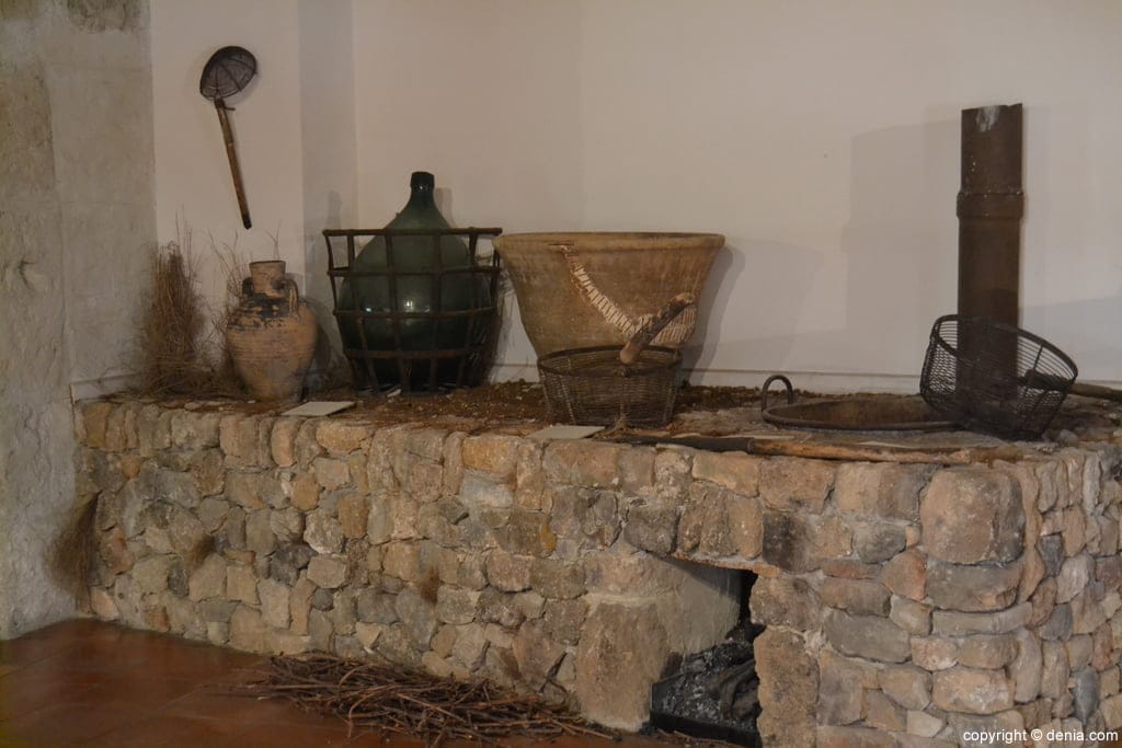 Utensilios para la elaboración d ela uva pasa