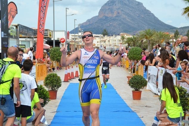 Víctor Bahamonde entrando en meta