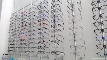 escaparate gafas Ópticas Perez Buigues
