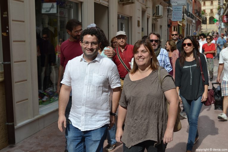 Manifestación por los refugiados en Dénia - Óscar Mengual y Cristina Morera