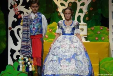 Presentación infantil Darrere del Castell 2016 – Ángela y Abel