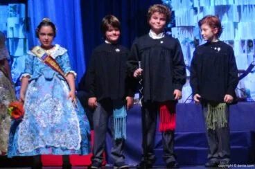 Presentación infantil Falla Centro 2016 – Comisión infantil