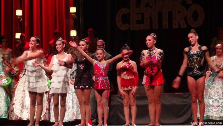 Presentación Falla Centro 2016 -  Alumnas de Rocío