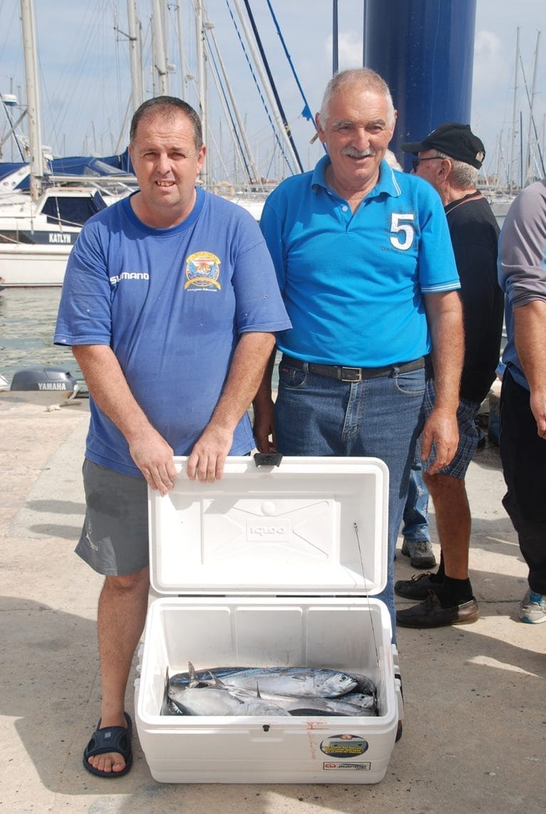 Antonio Sarch con sus capturas