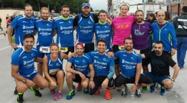 Atletas del Gin Running Tonic en la Media de Gandía