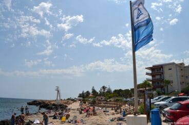 Bandera de calidad en la Playa El Trampolí