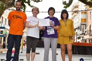 Cheque de 950 euros para la Asociación Matria