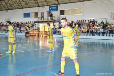 Curro defendiendo un corner