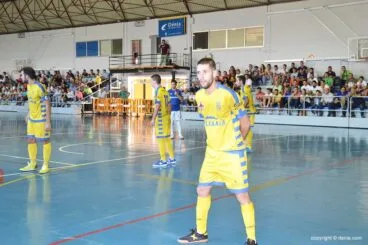 Curro defendiendo un corner