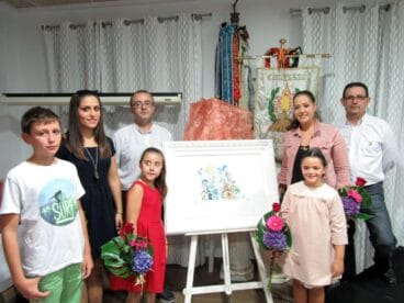 Falleras Mayores de Dénia en la presentación del pergamino infantil de Les Roques