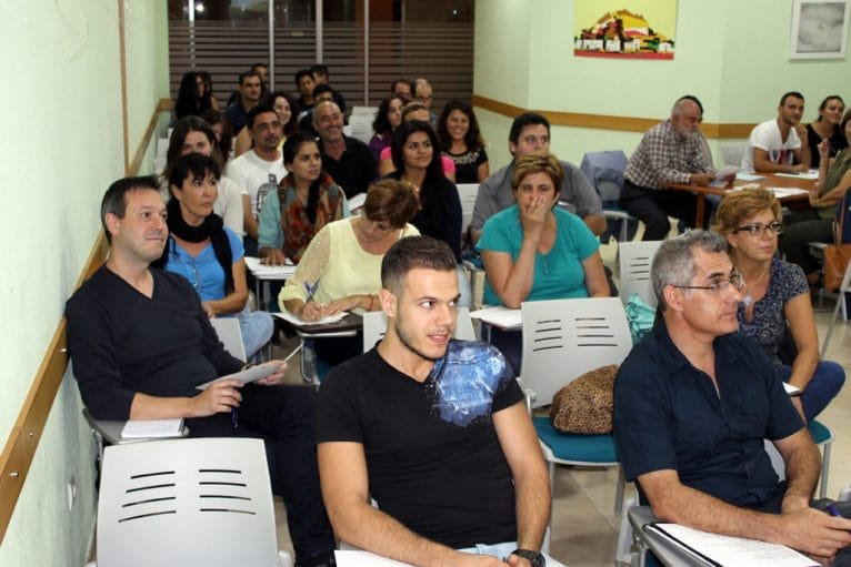 Fundació Gavilà Ferrer y la UNED organizan cursos de idiomas