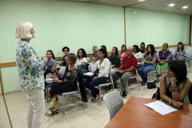 La UNED de Dénia y la Fundación Gavilà Ferrer organizan sendos cursos de alemán e inglés de atención al público 6 Idiomas en la Fundació
