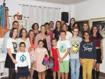 Invitados a la presentación infantil del pergamino de Les Roques